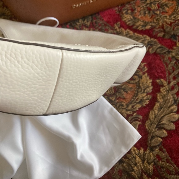 Michael Kors Lydia hobo in cream. Never worn. - Picture 6 of 7